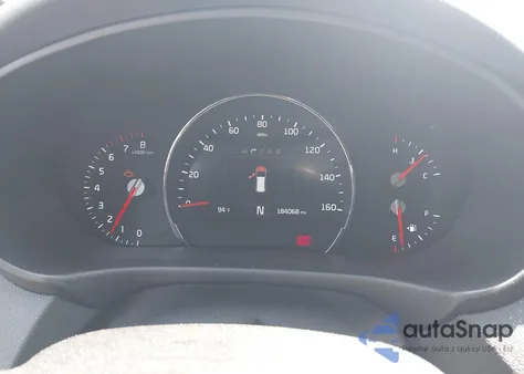 2016 Kia Sorento 3.3L Sx z USA, uszkodzony, nr VIN 5XYPKDA55GG098795